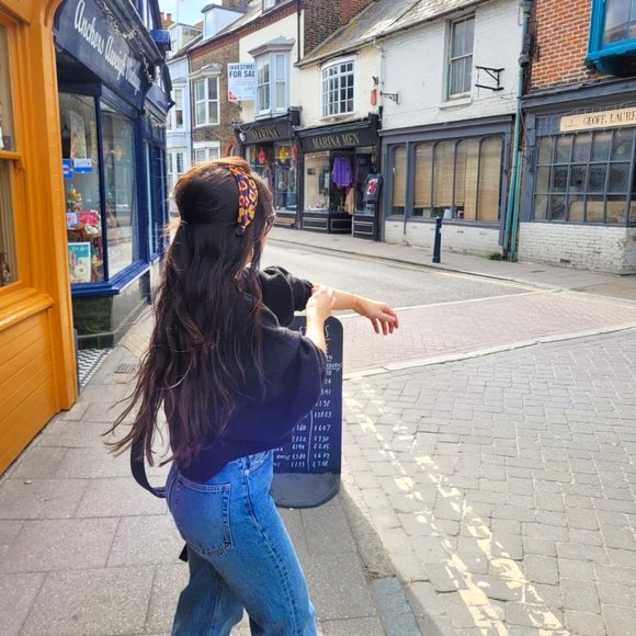 Meet your Posher, Jaime - Picture 1 of 1